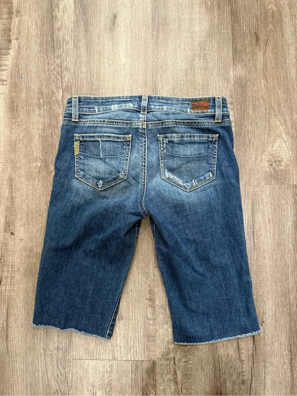 PAIGE Denim Bermuda Shorts Size 25 Distressed Raw Hem Stretch Knee Length Y2K